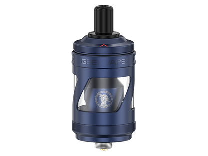 Das GeekVape Z Nano MTL Clearomizer Set auf einem stilvollen Hintergrund, geeignet für Mund-zu-Lunge Dampfen.