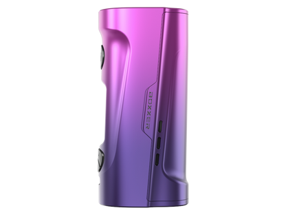 Ein Benutzer mit dem Aspire Boxxer 80 Watt Akkuträger, der den ergonomischen Komfort demonstriert