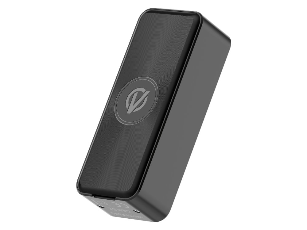 Vaporesso Gen SE 80 Watt Akkuträger in einer Produktausstellung, präsentiert mit Zubehör.