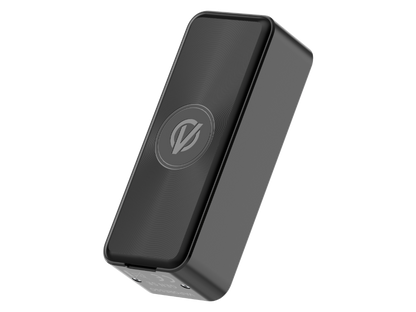 Vaporesso Gen SE 80 Watt Akkuträger in einer Produktausstellung, präsentiert mit Zubehör.